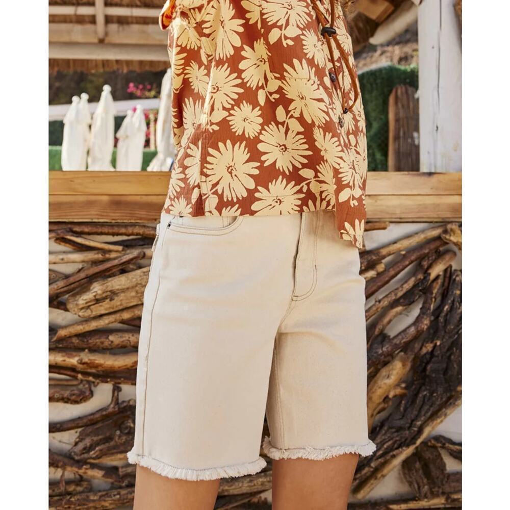 Lane Bryant Signature Fit Boyfriend Bermuda Shorts Cream Size 16